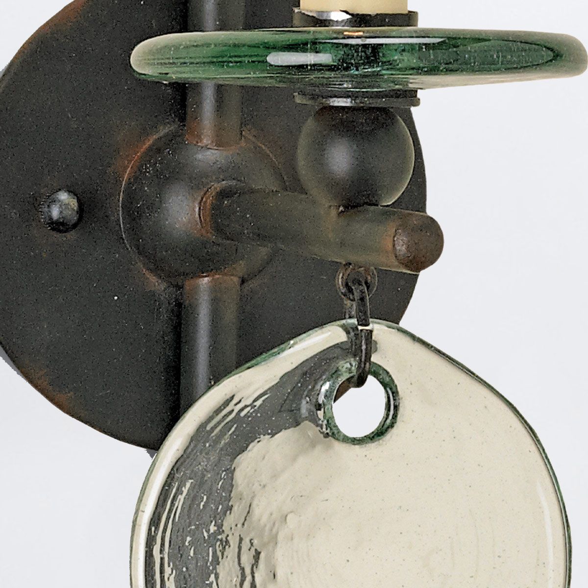 Currey & Company – Sethos Wandleuchte 1-flammig Old Iron