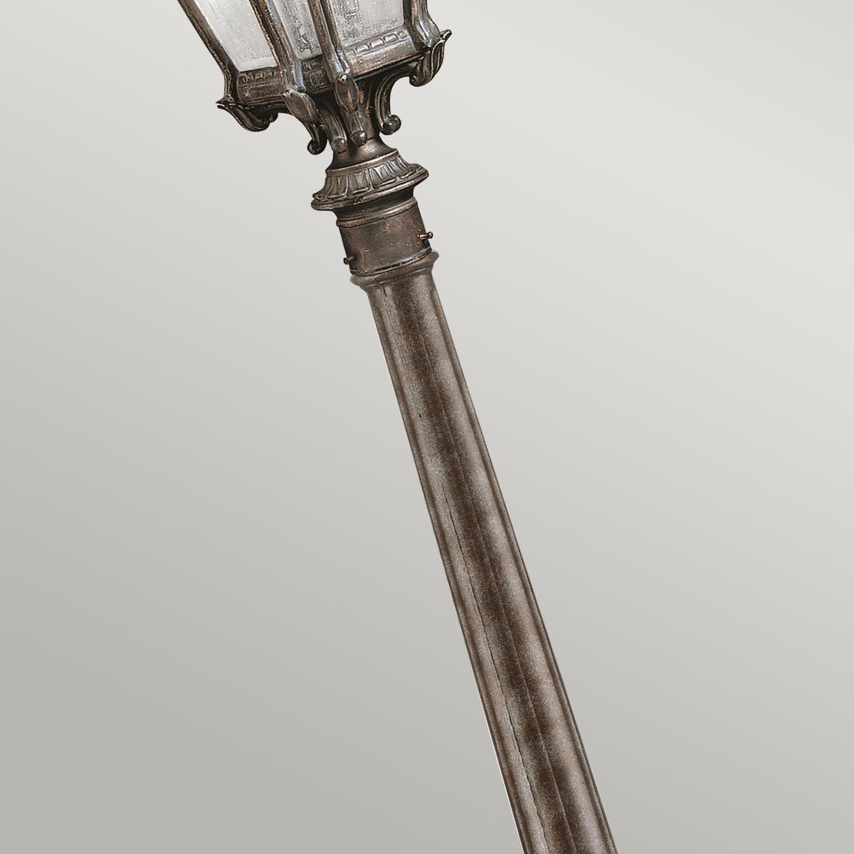 Tournai 1 leichte mittlere Säule - Londonderry - Elsteadlighting - KL - TOURNAI4 - M