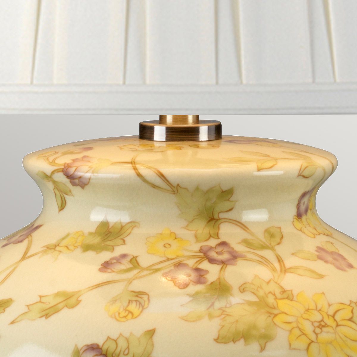 Tischlampe „Yellow Flowers“ mit 1 Licht, Gelb und Lila mit elfenbeinfarbenem Schirm