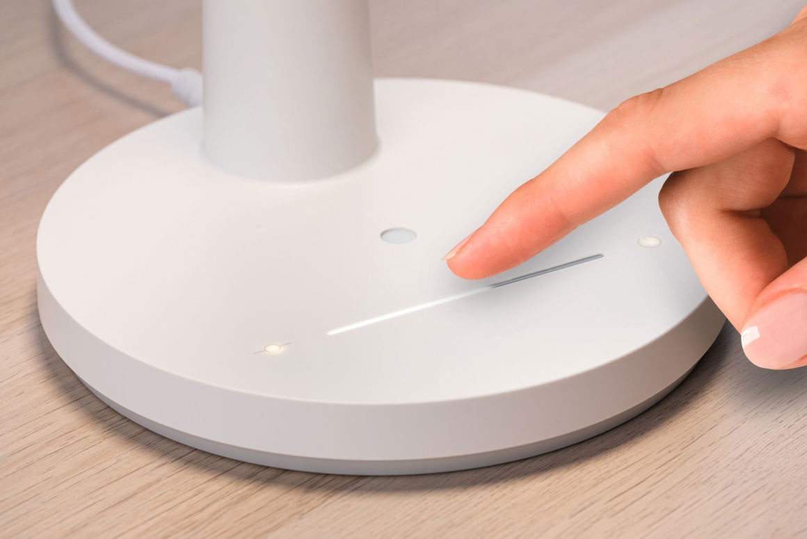 LED Schreibtischleuchte Darba 4000K 1150lm 15W Weiß matt