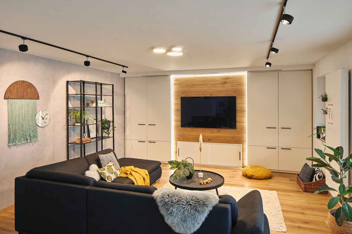 URail Schienenspot Cube Einzelspot 540lm 8W 2700K dimmbar 230V Schwarz matt/Chrom