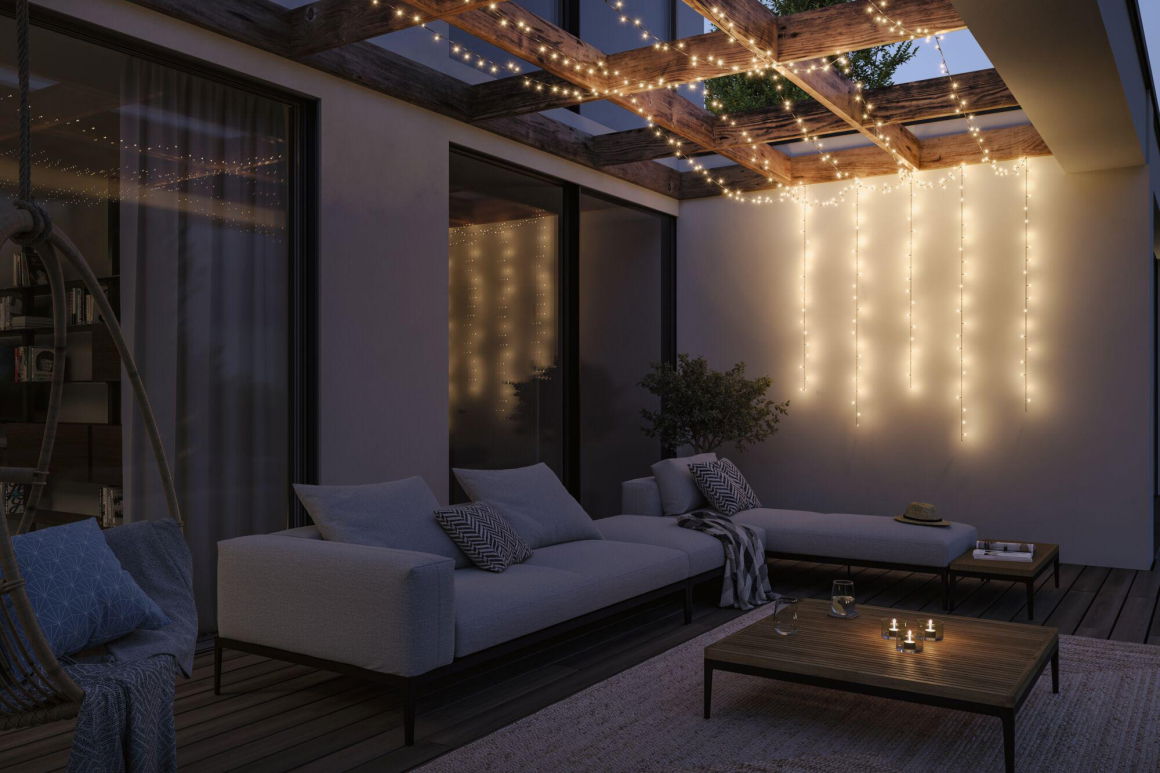 Plug & ShineLED Lichterkette Yuna Warmweiß 7,4m IP44 1,3W Schwarz