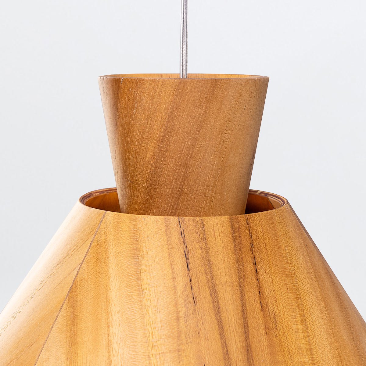 Conical Pendelleuchte aus Teakholz - Accord Lighting - QN - CONICAL - P - M - TEAK