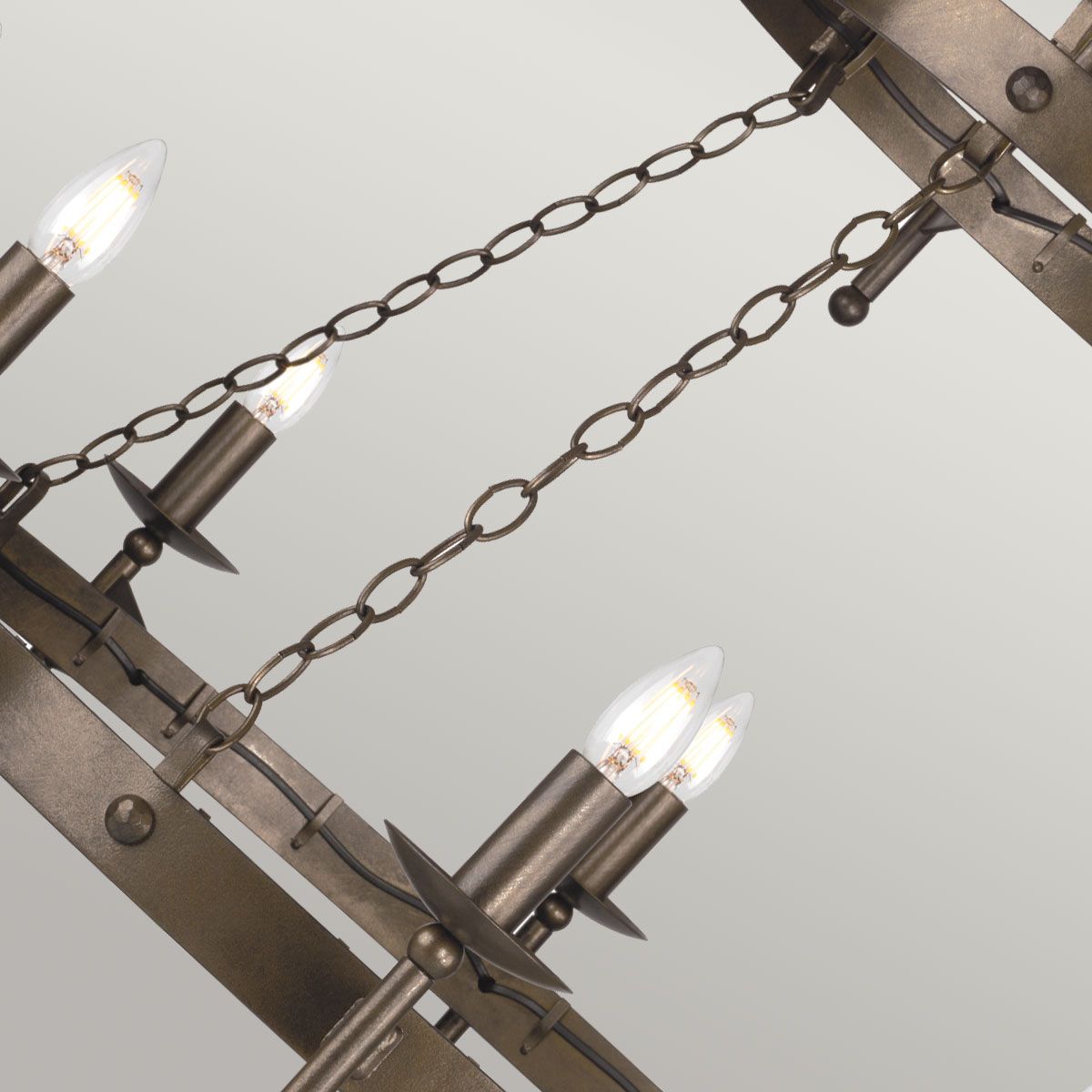 Cromwell Kronleuchter mit 18 Lichtern - Alte Bronze - Elsteadlighting - leuchtengrosshandel24