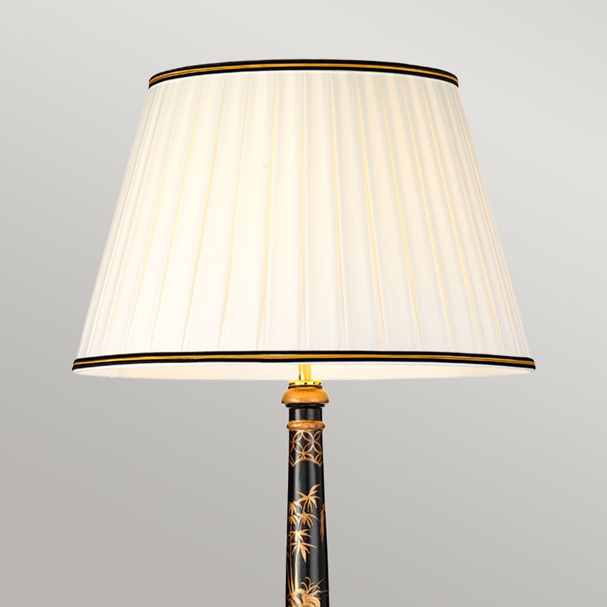 Tischlampe „Strasbourg“ mit 1 Flamme und hohem Empire-Schirm – Schwarz und Gold mit Elfenbein mit Schirm in Schwarz und Gold