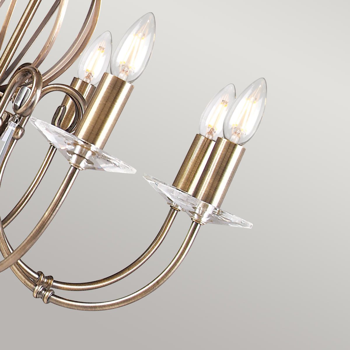 Ägäischer Kronleuchter mit 8 Lichtern, gealtertes Messing - Elsteadlighting - leuchtengrosshandel24