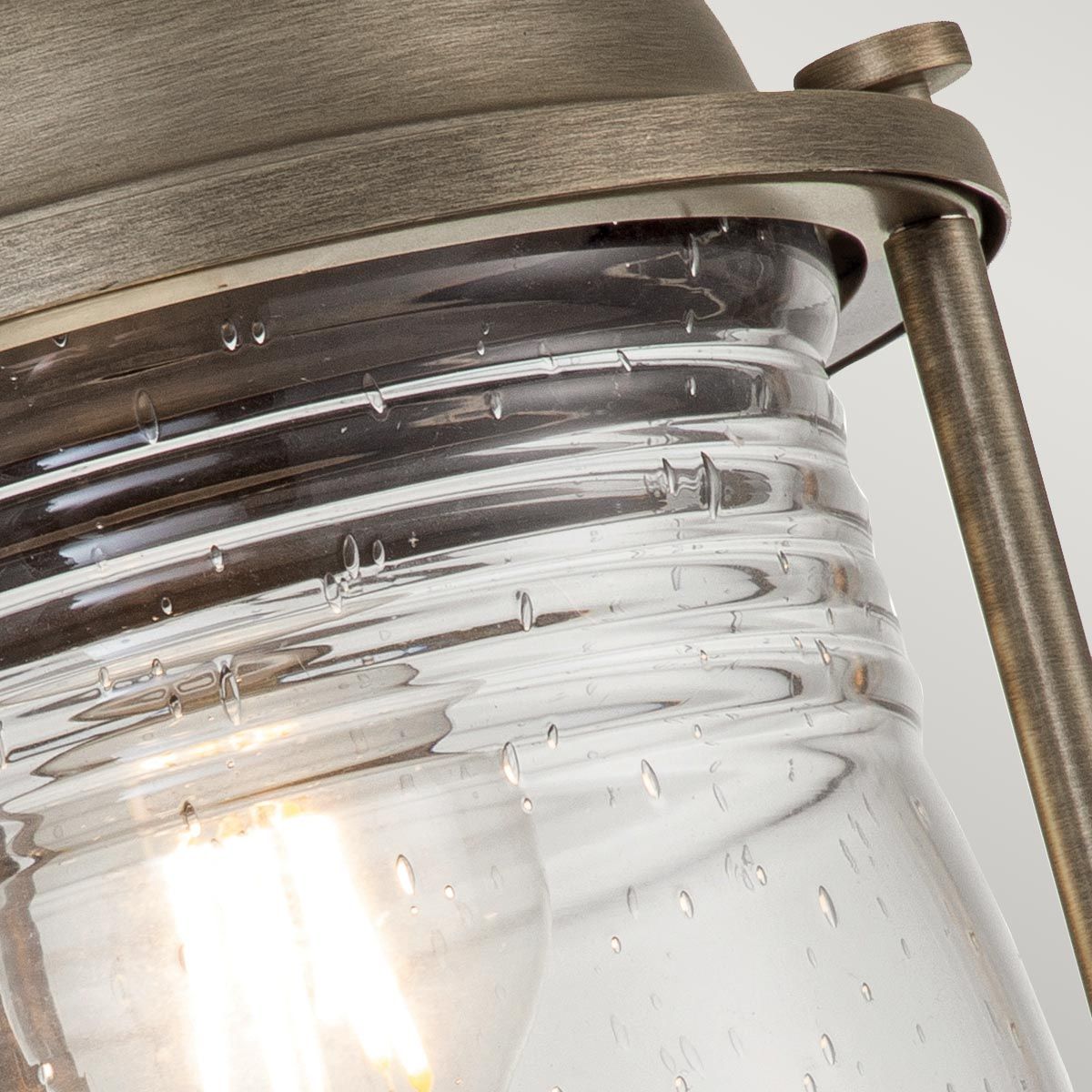 Ashland Bay 1 - flammige, mittelgroße Laterne mit Sockel, brünierte Bronze - Elsteadlighting - KL - ASHLANDBAY3 - M - BU