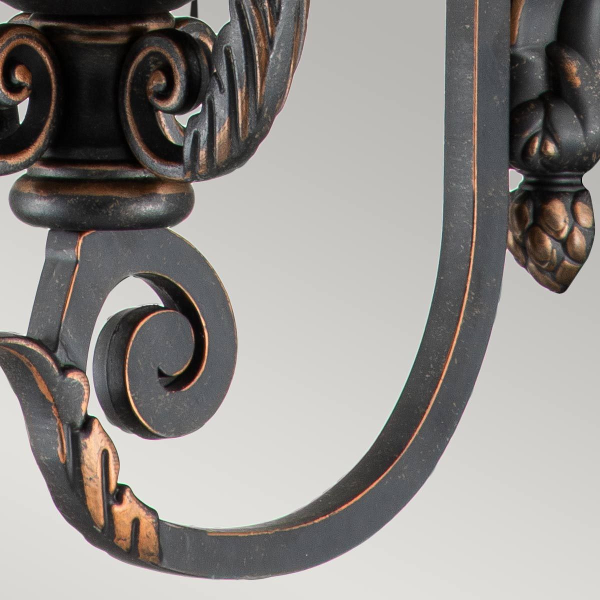 Baltimore 1 - flammige große Wandlaterne - verwitterte Bronze - Elsteadlighting - BT1 - L