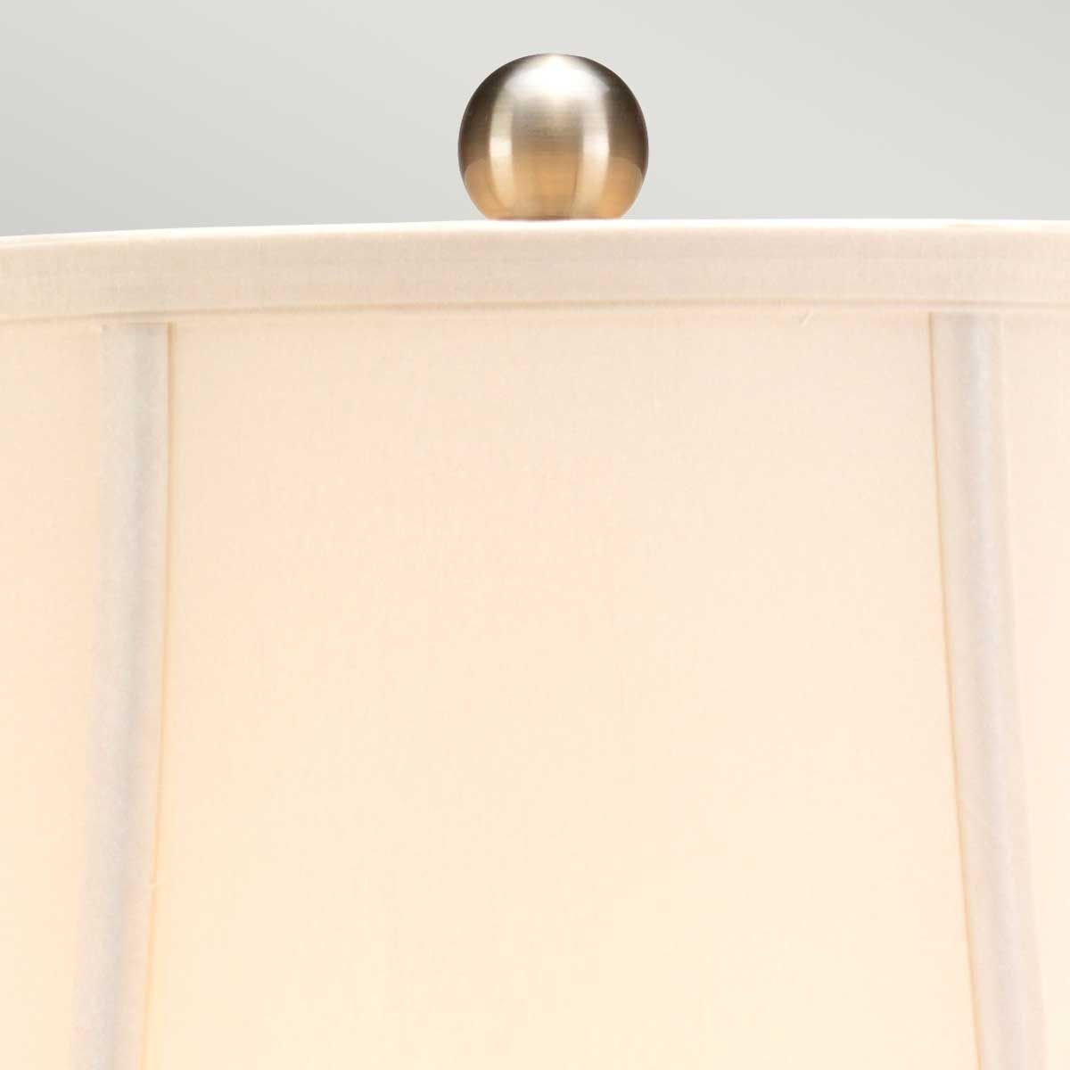 Blaue traditionelle Tischlampe mit 1 Licht - Blau und Weiß mit cremefarbenem Schirm - Elsteadlighting - leuchtengrosshandel24
