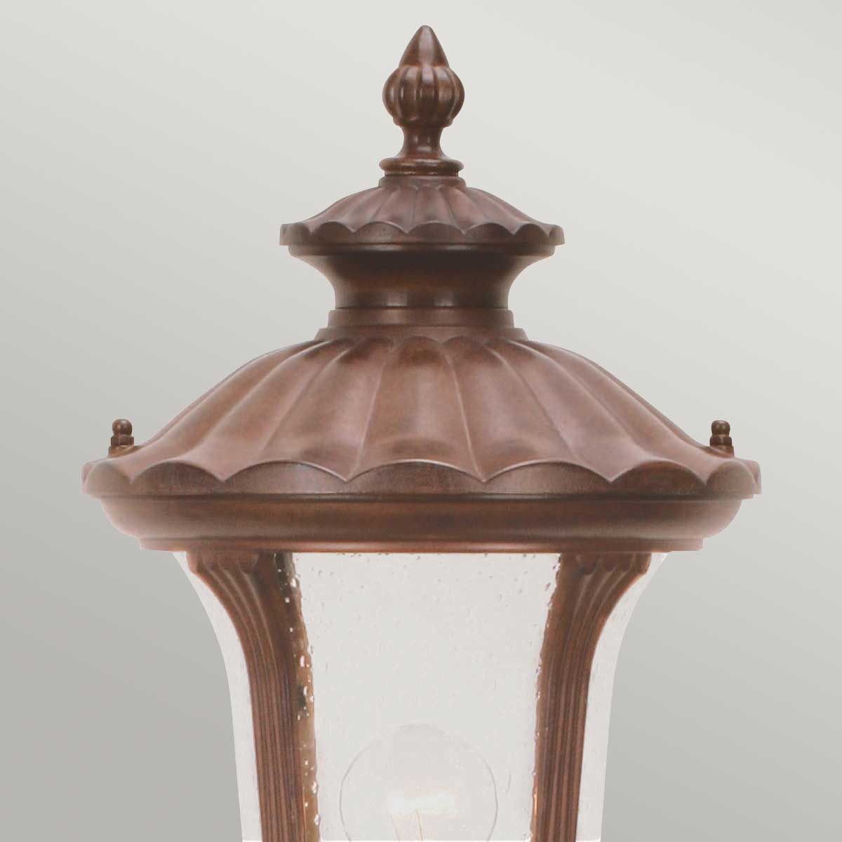 Chicago 1 - flammige kleine Säulenlaterne – Bronze – rostige Bronzepatina - Elsteadlighting - CC4 - S