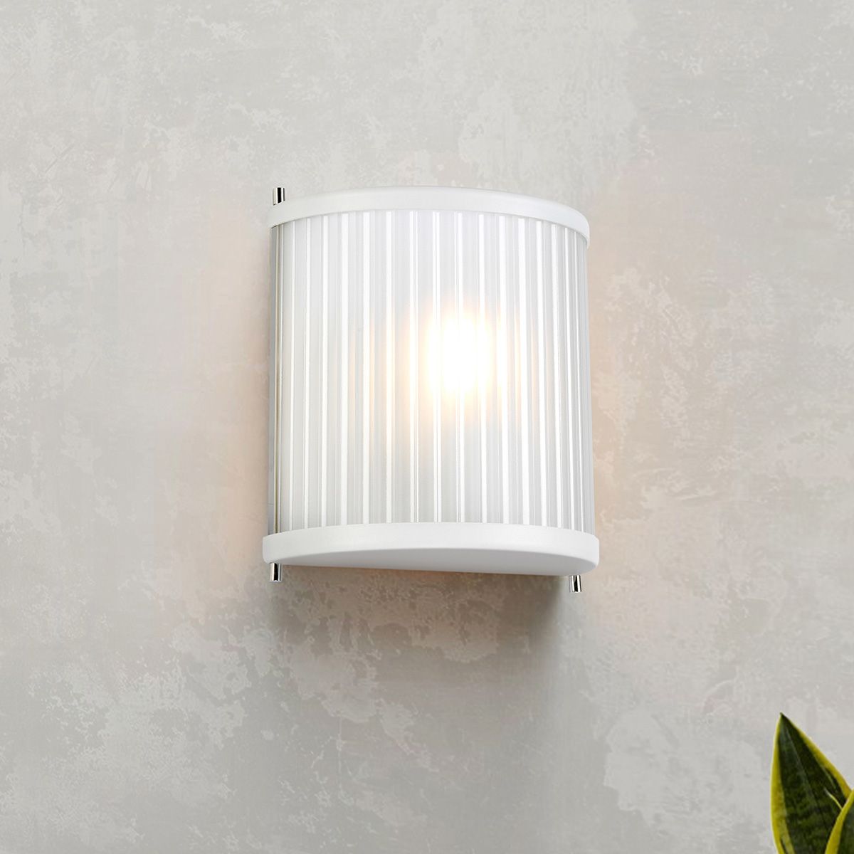 Corona 1-flammige Wandleuchte - Weiß satiniert/Nickel poliert - Elsteadlighting - leuchtengrosshandel24