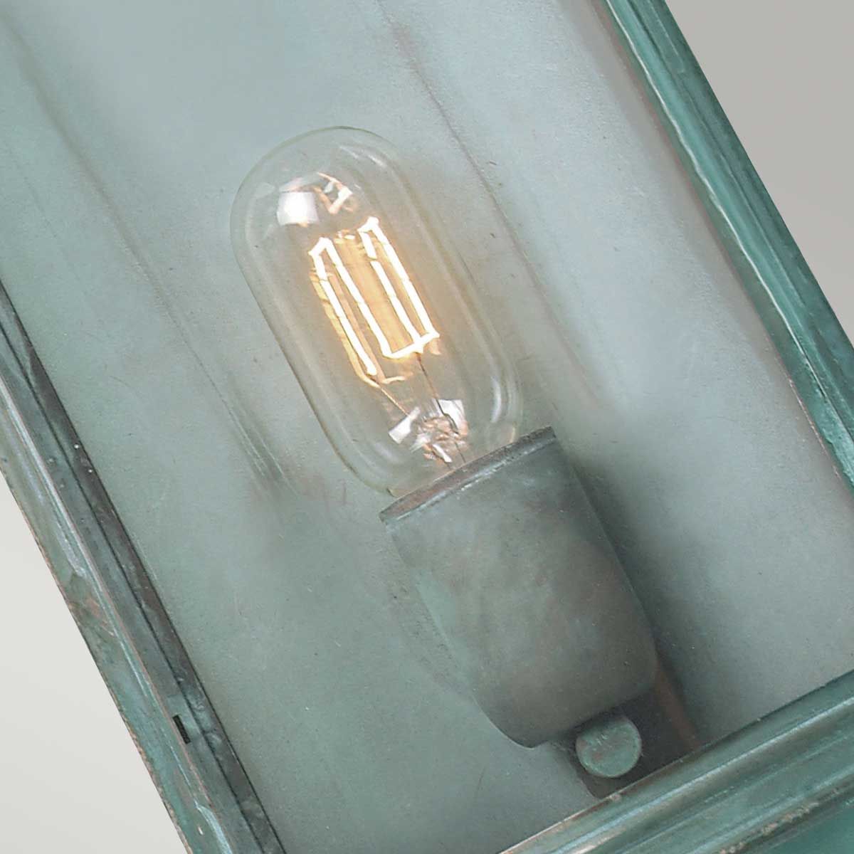 Downing Street 1 l Wandlaterne - Grünspan - Elsteadlighting - DOWNING - STREET - V