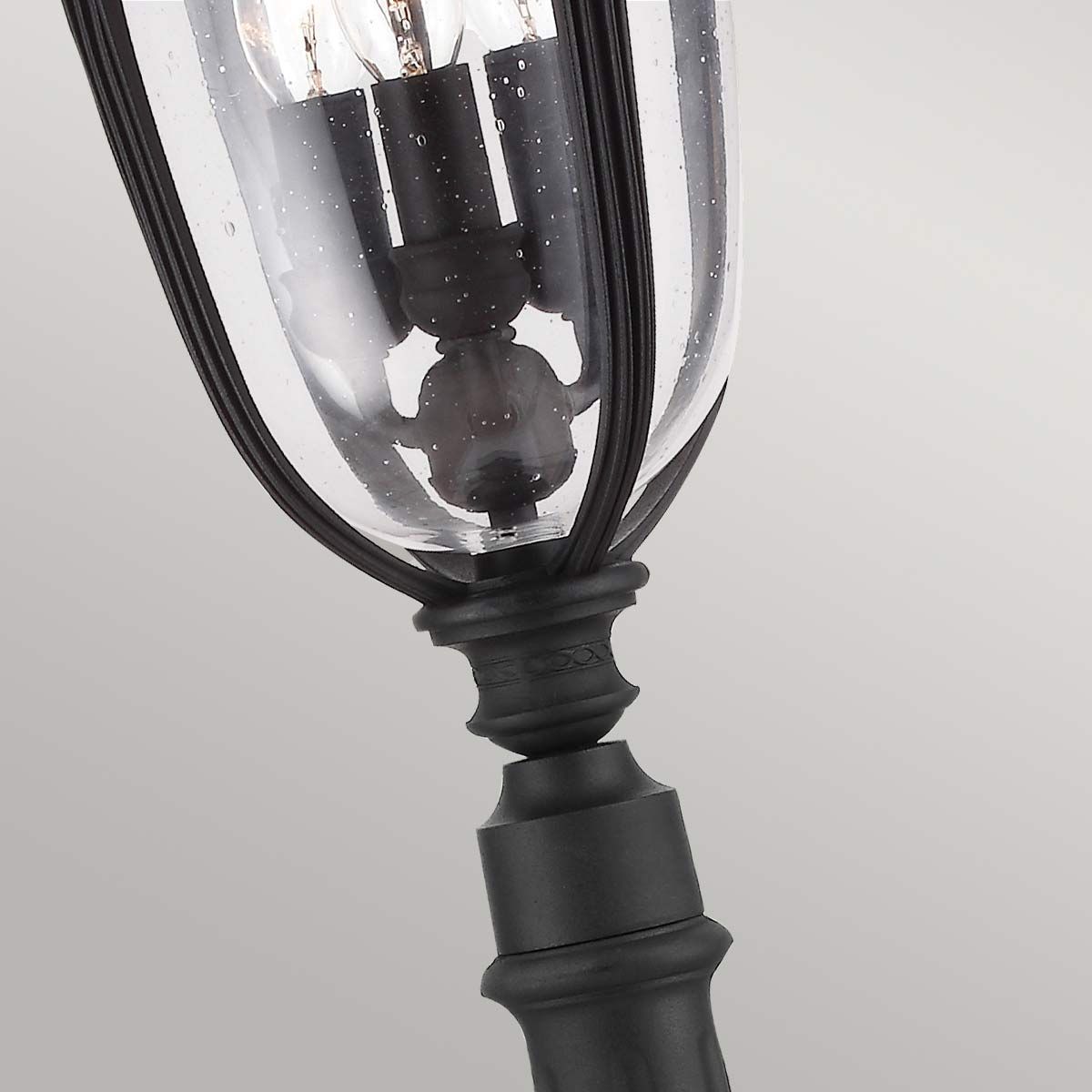English Bridle 3 - flammige mittelgroße Säulenlaterne, Schwarz - Elsteadlighting - FE - EB4 - M - BLK