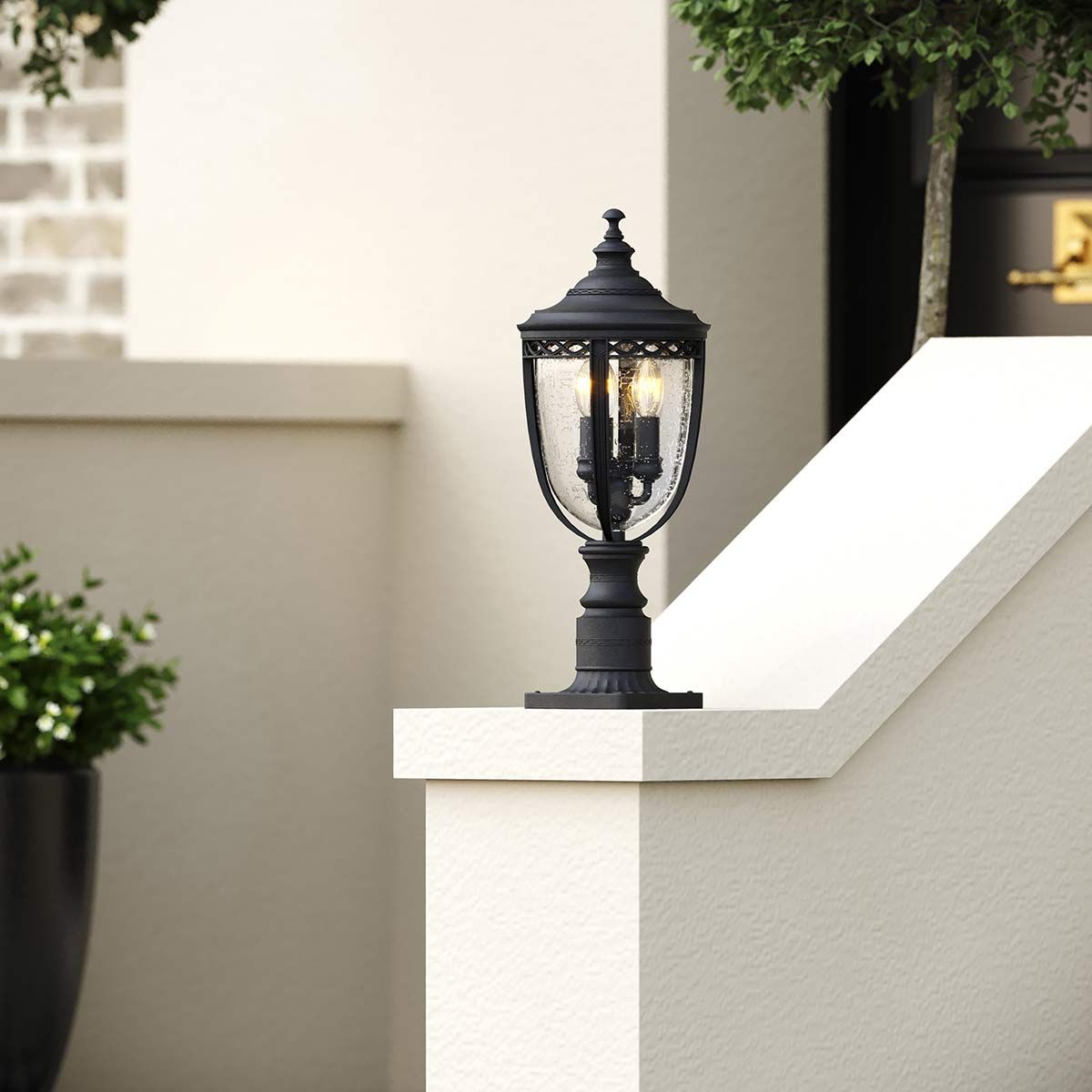 English Bridle 3 Light Medium Pedestal - Schwarz - Elsteadlighting - FE - EB3 - M - BLK