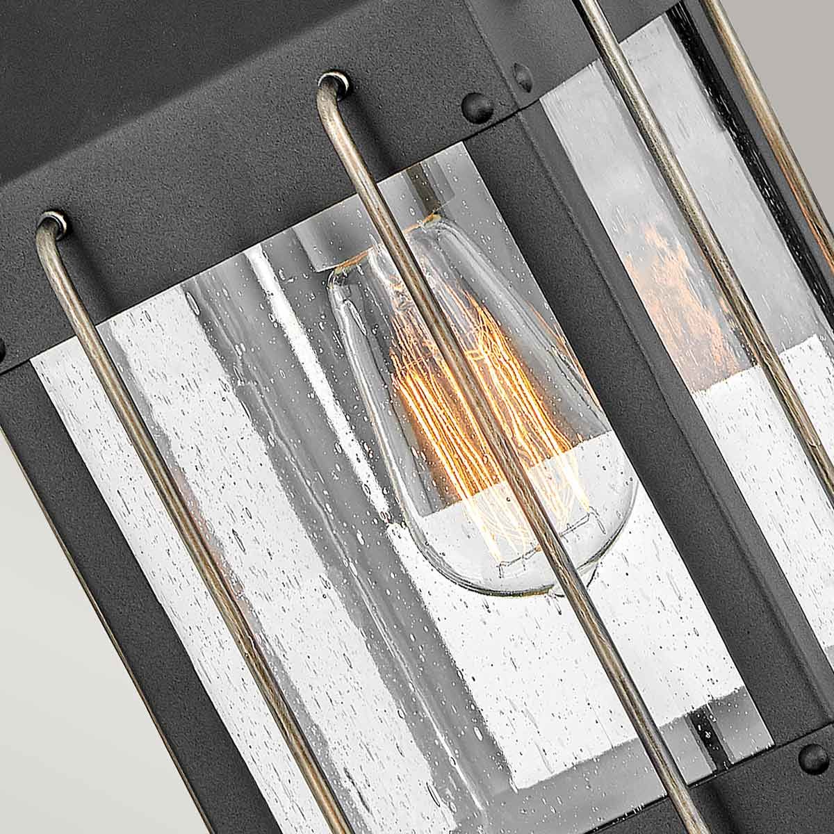Fitzgerald 1 - flammige kleine Wandlaterne - Strukturiertes Schwarz mit brünierter Bronze - Elsteadlighting - HK - FITZGERALD2 - S