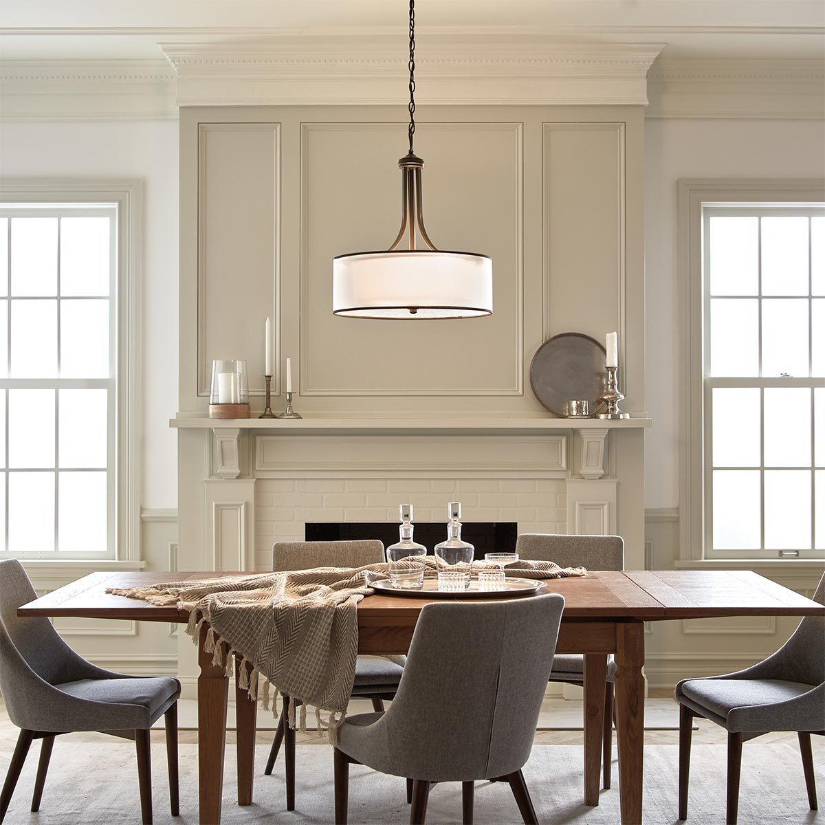 Große Pendelleuchte Lacey mit 4 Lichtern - Mission Bronze - Elsteadlighting - leuchtengrosshandel24