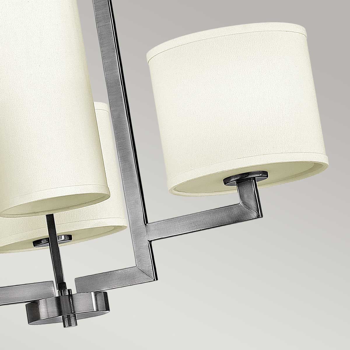 Hampton Kronleuchter mit 4 Lichtern, Antik-Nickel, Schirme in Elfenbein - Elsteadlighting - leuchtengrosshandel24