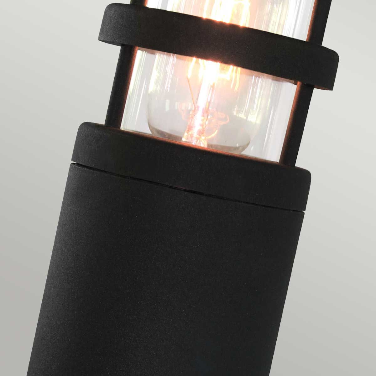 Hornbaek 1 - flammige Sockellaterne - Schwarz - Elsteadlighting - HORNBAEK - PED
