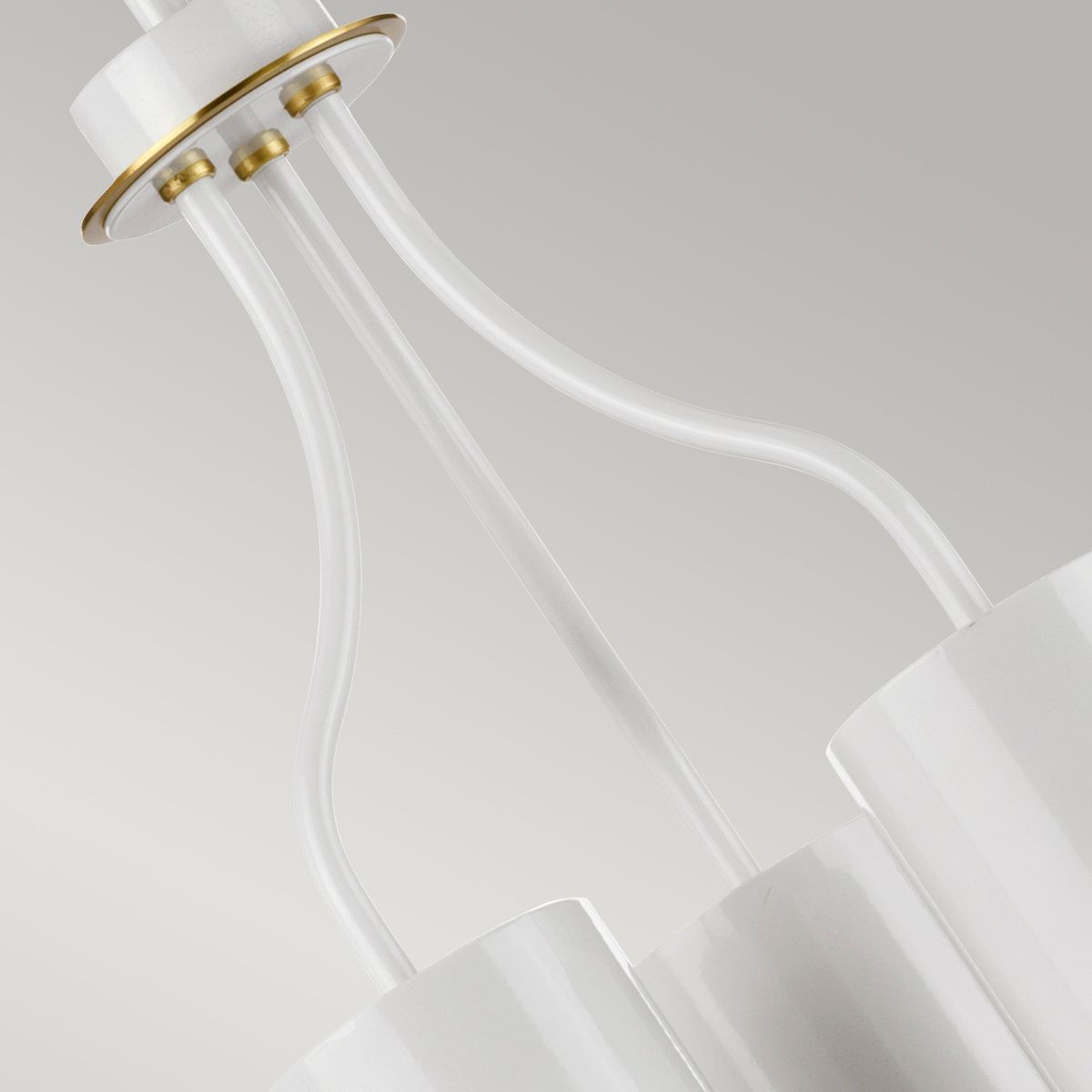 Kronleuchter Quinto mit 3 Lichtern, gealtertes Messing in Weiß - Elsteadlighting - QUINTO3 - WAB