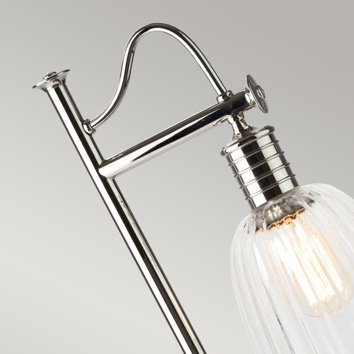 Tischlampe „Douille“ mit 1 Licht, poliertes Nickel, klarer Schirm - Elsteadlighting - leuchtengrosshandel24