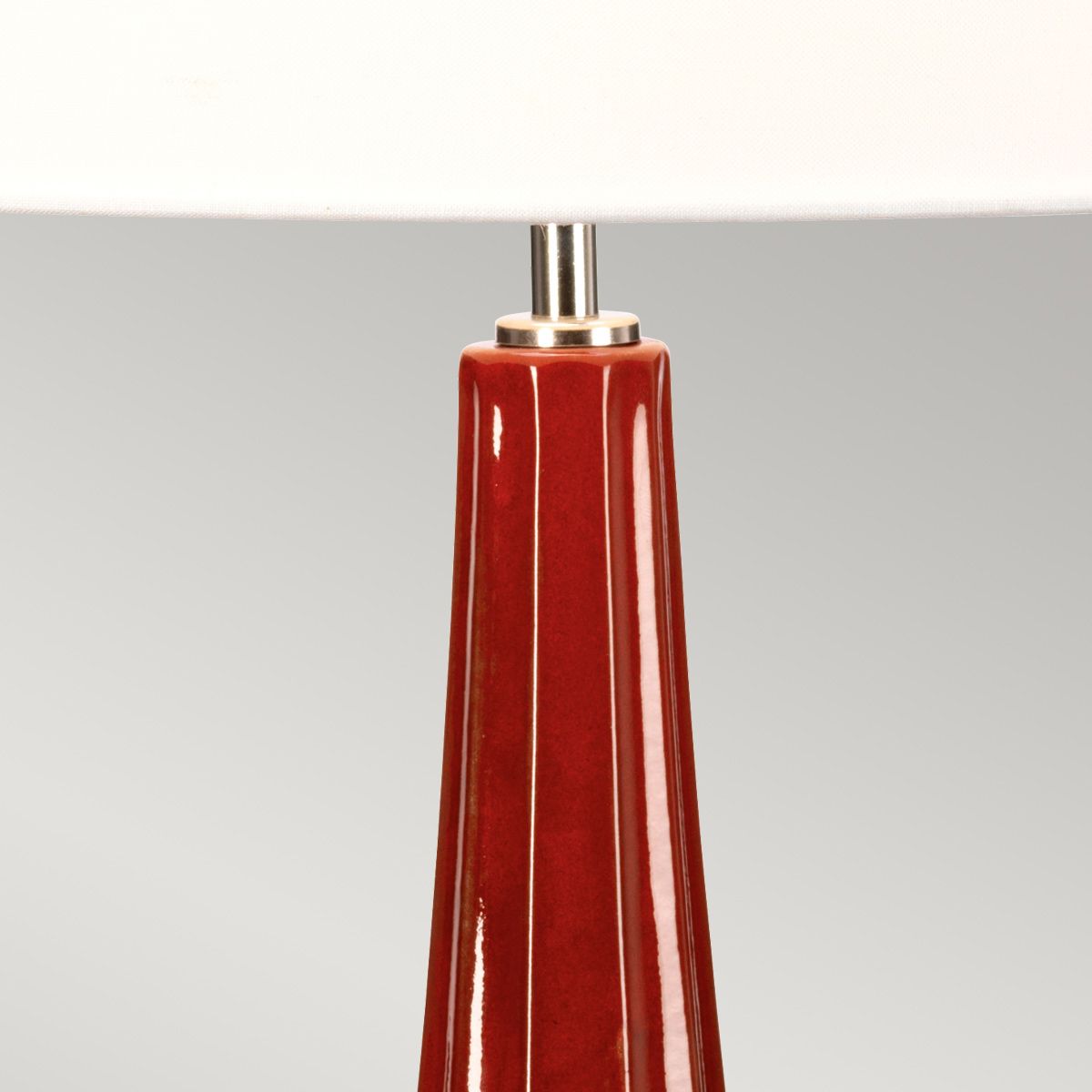 Tischlampe Upton 1-flammig mit weißem Schirm - Elsteadlighting - leuchtengrosshandel24