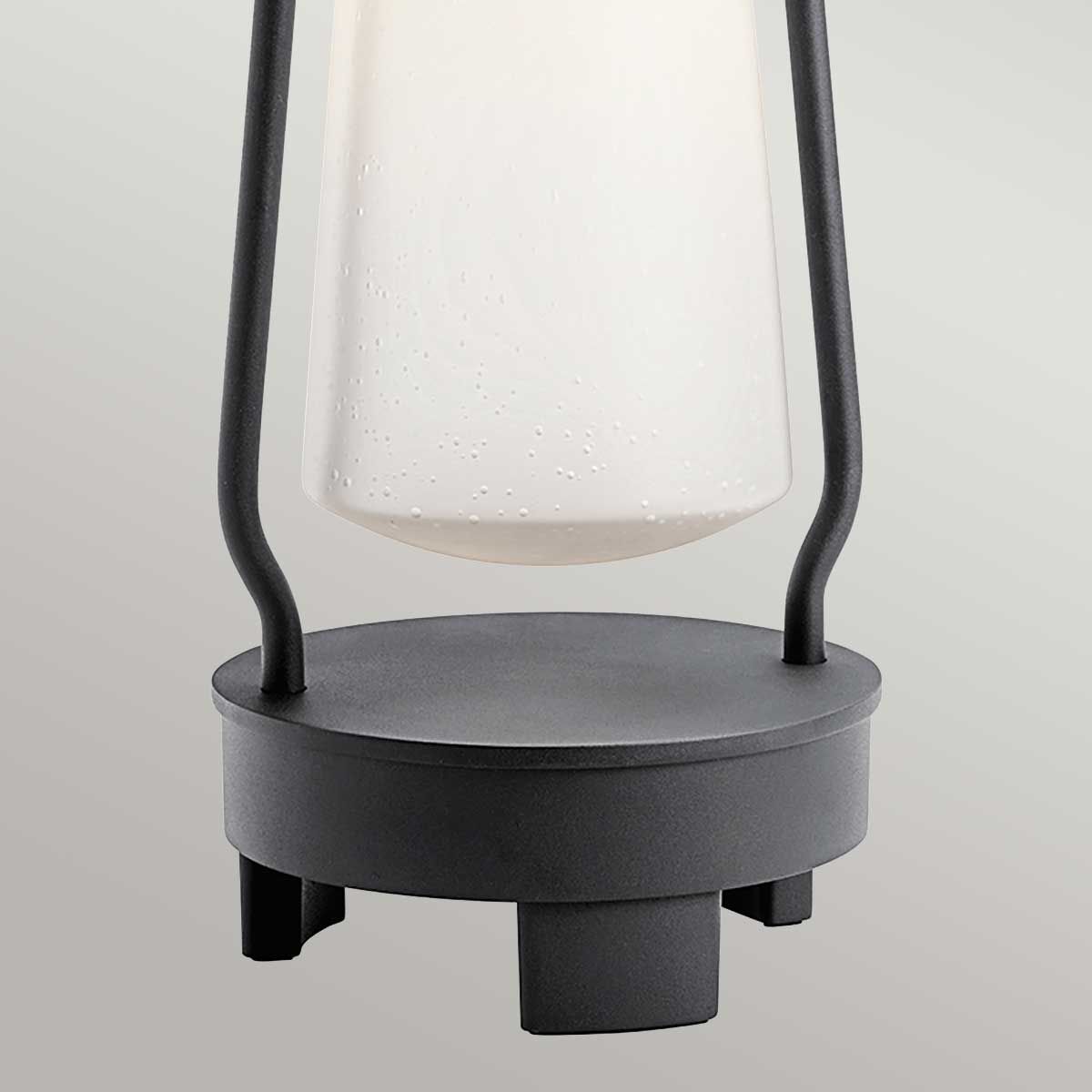 Tragbarer Bluetooth - Lautsprecher mit Laterne von Lyndon – UK - Stecker – Strukturiertes Schwarz - Elsteadlighting - KL - LYNDON - BT - A - BK