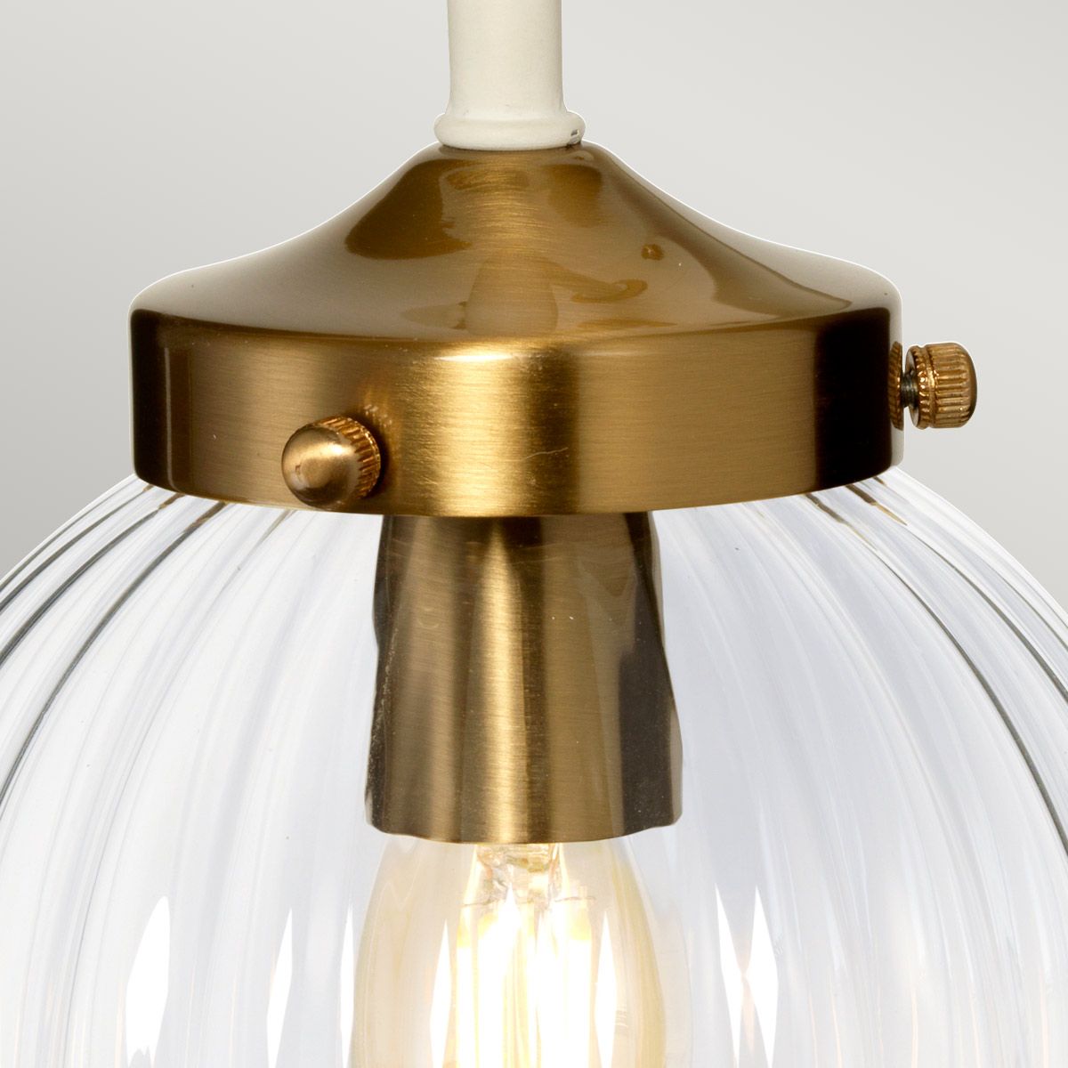 Wandleuchte Cosmos 1-flammig - Cremefarben lackiertes und gealtertes Messing - Elsteadlighting - leuchtengrosshandel24