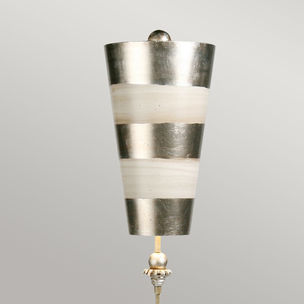 Tivoli Tischlampe mit 1 Licht, Silber und Cremefarbene Patina