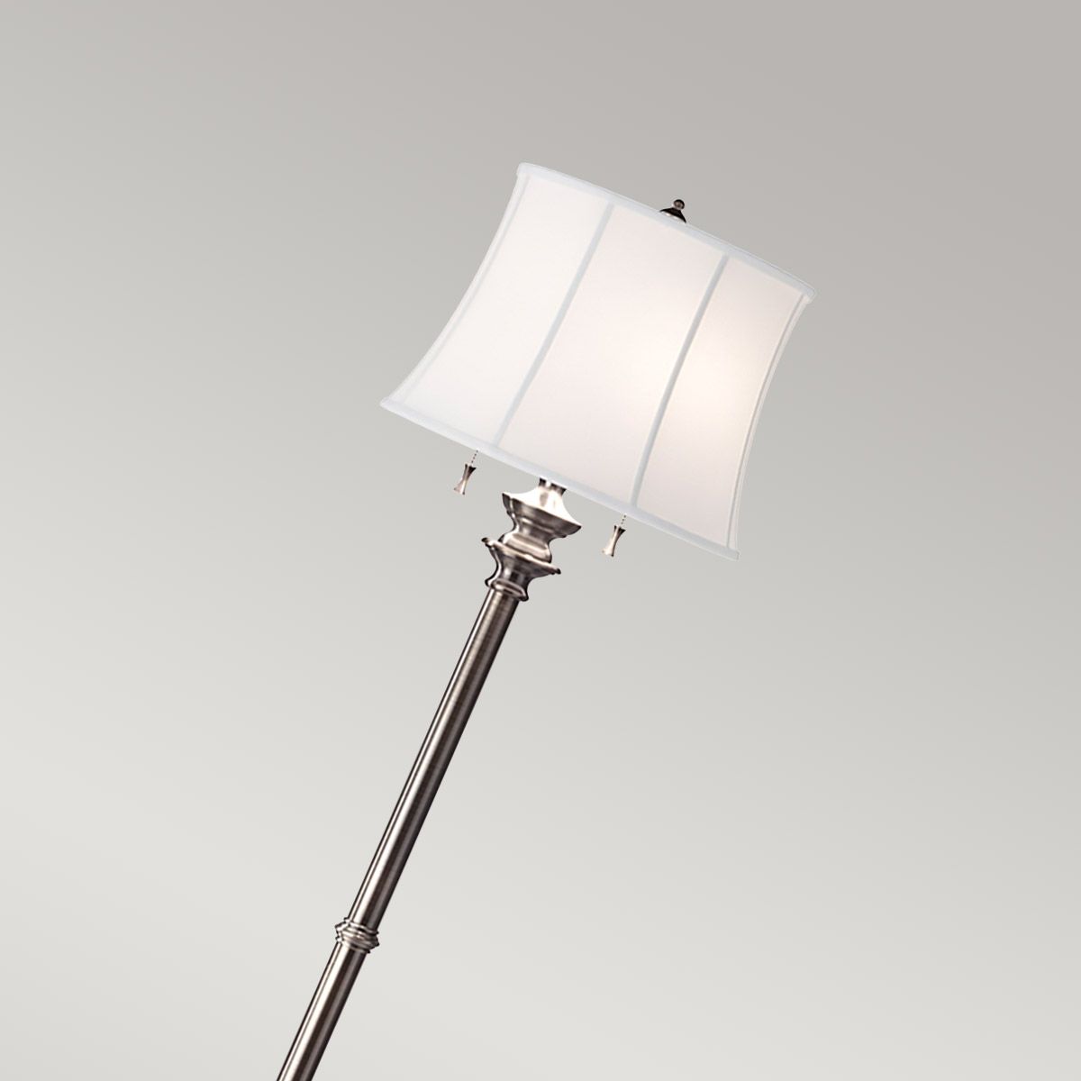 Stateroom Stehlampe mit 2 Lichtern, Antik-Nickel, Schirm in echtem Weiß