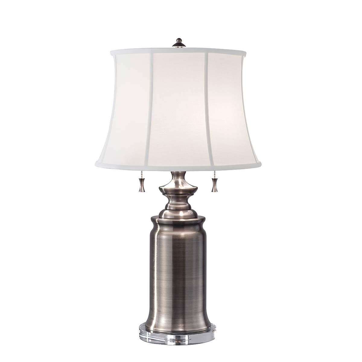 Tischlampe „Stateroom“ mit 2 Lichtern, Antik-Nickel, Schirm in echtem Weiß