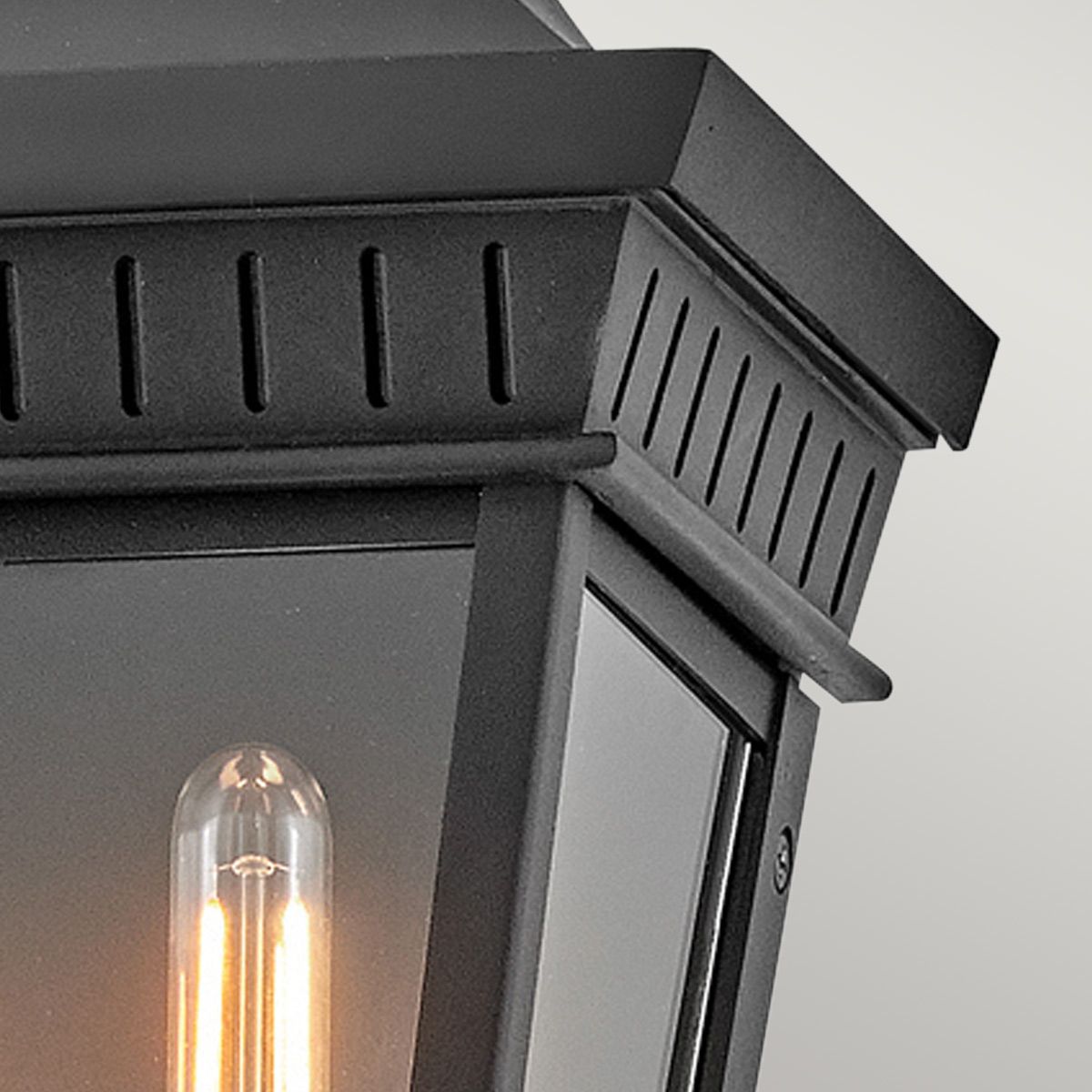 Hinkley Chapel Hill Halbwandlaterne für den Außenbereich - Elsteadlighting - leuchtengrosshandel24
