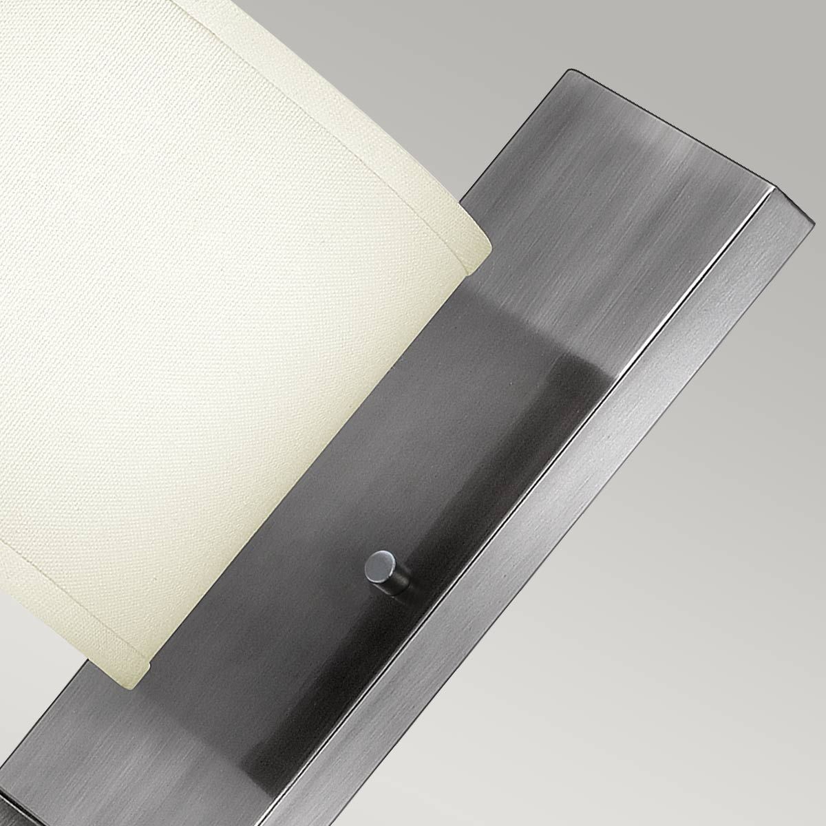 Wandleuchte Hampton, 1-flammig, Antik-Nickel, Lampenschirm Elfenbein