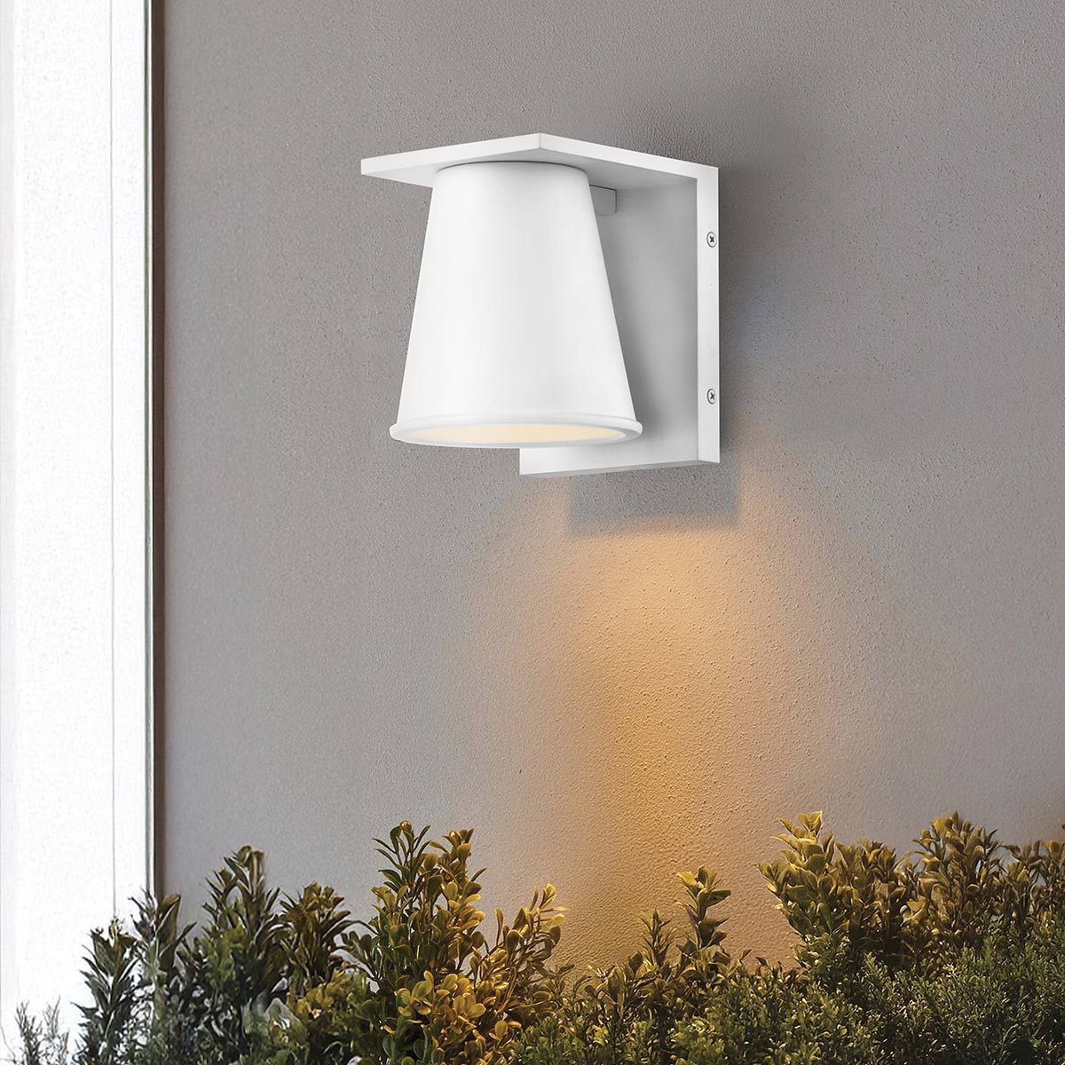 Hinkley Coastal Kleine Wandlaterne - Strukturiertes Weiß - Elsteadlighting - leuchtengrosshandel24