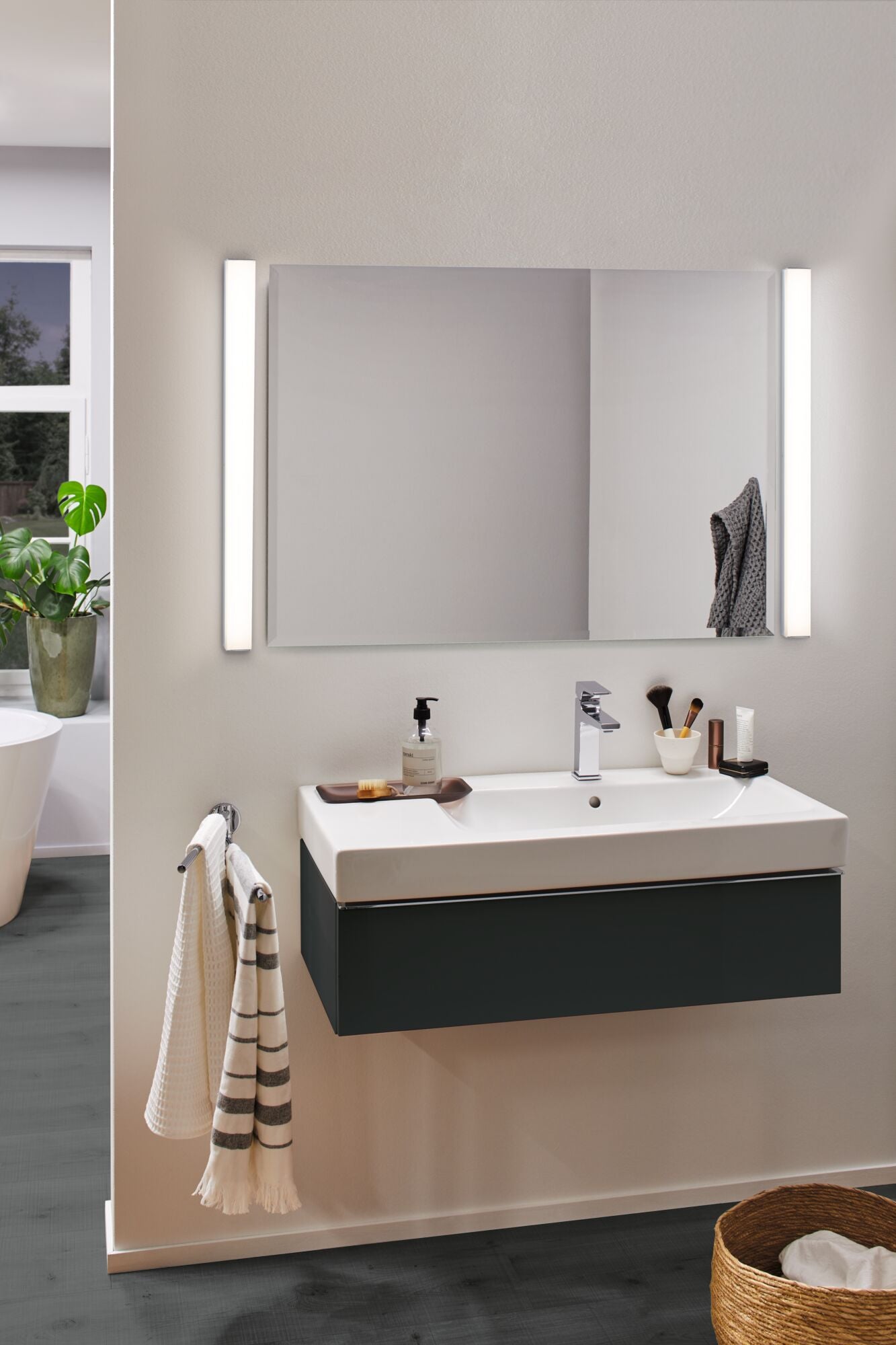 LED Spiegelleuchte Tova IP44 Tunable White 800lm 230V 8,7W dimmbar Chrom/Weiß - Paulmann - 78945
