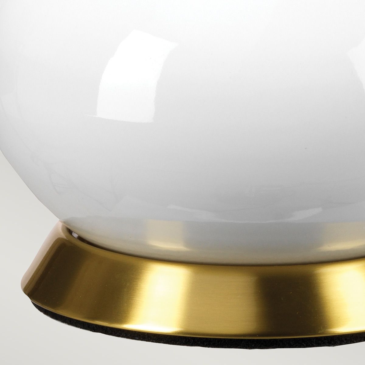 Milo 1-flammige Tischlampe - Gealtertes Messing, Weiß, Grün