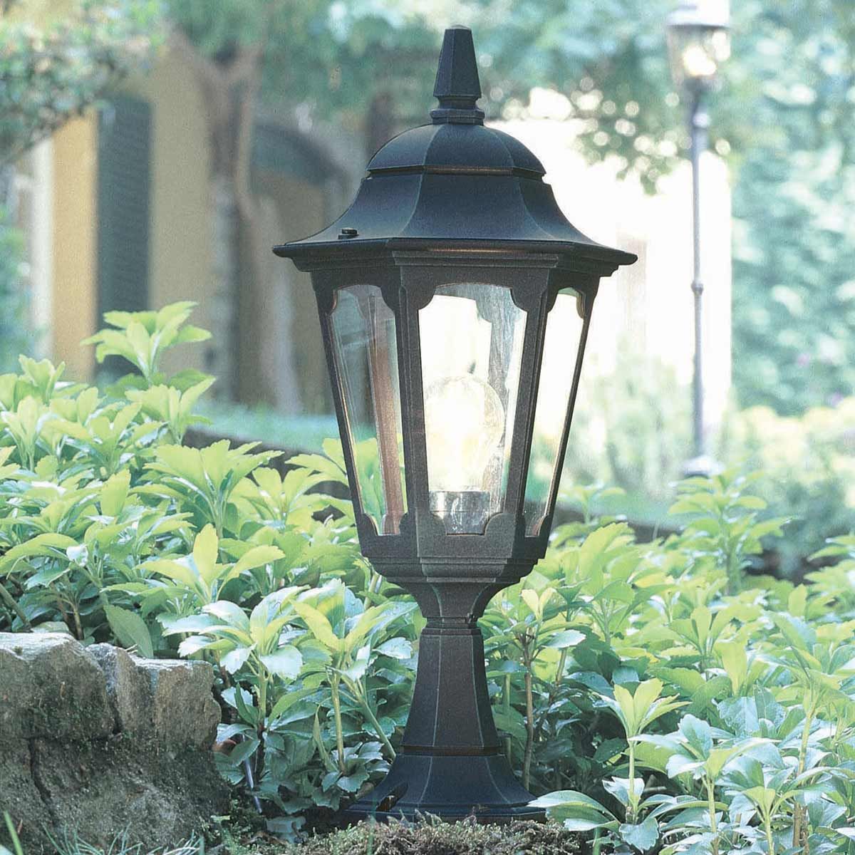 Parish 1 - flammige Sockellaterne - Schwarz - Elsteadlighting - PR4 - BLACK