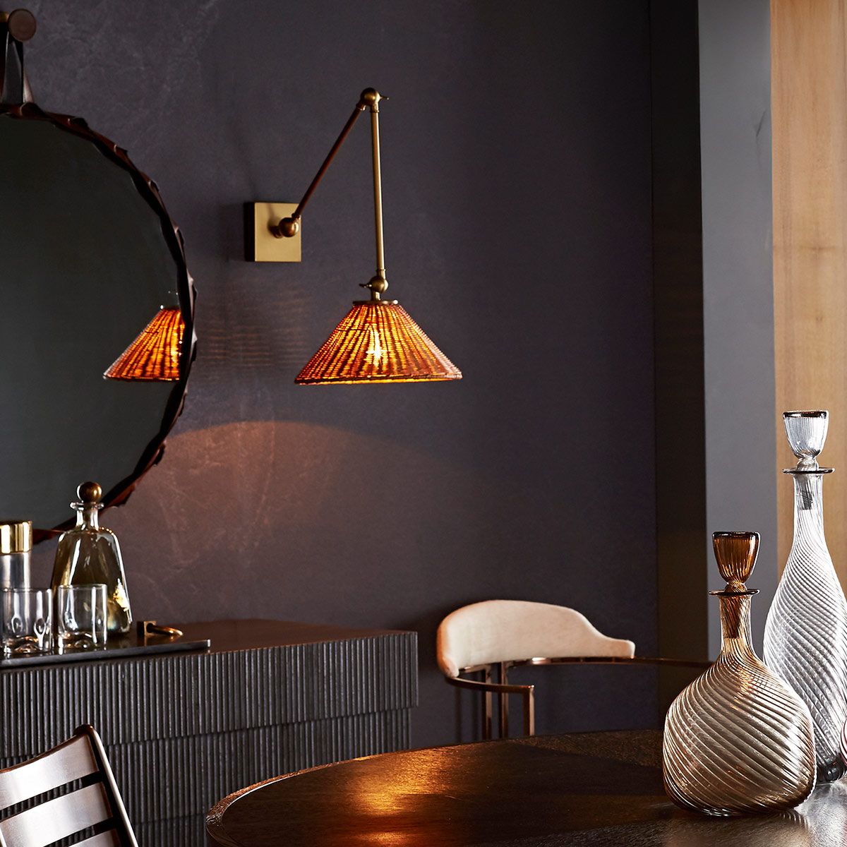 Arteriors Padma Wandleuchte 1-flammig in Antikmessing