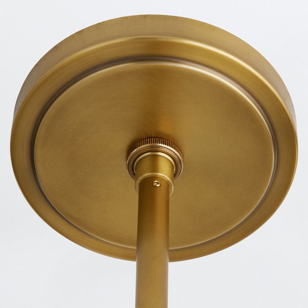 Arteriors Royce Pendelleuchte 2-flammig in Antikmessing