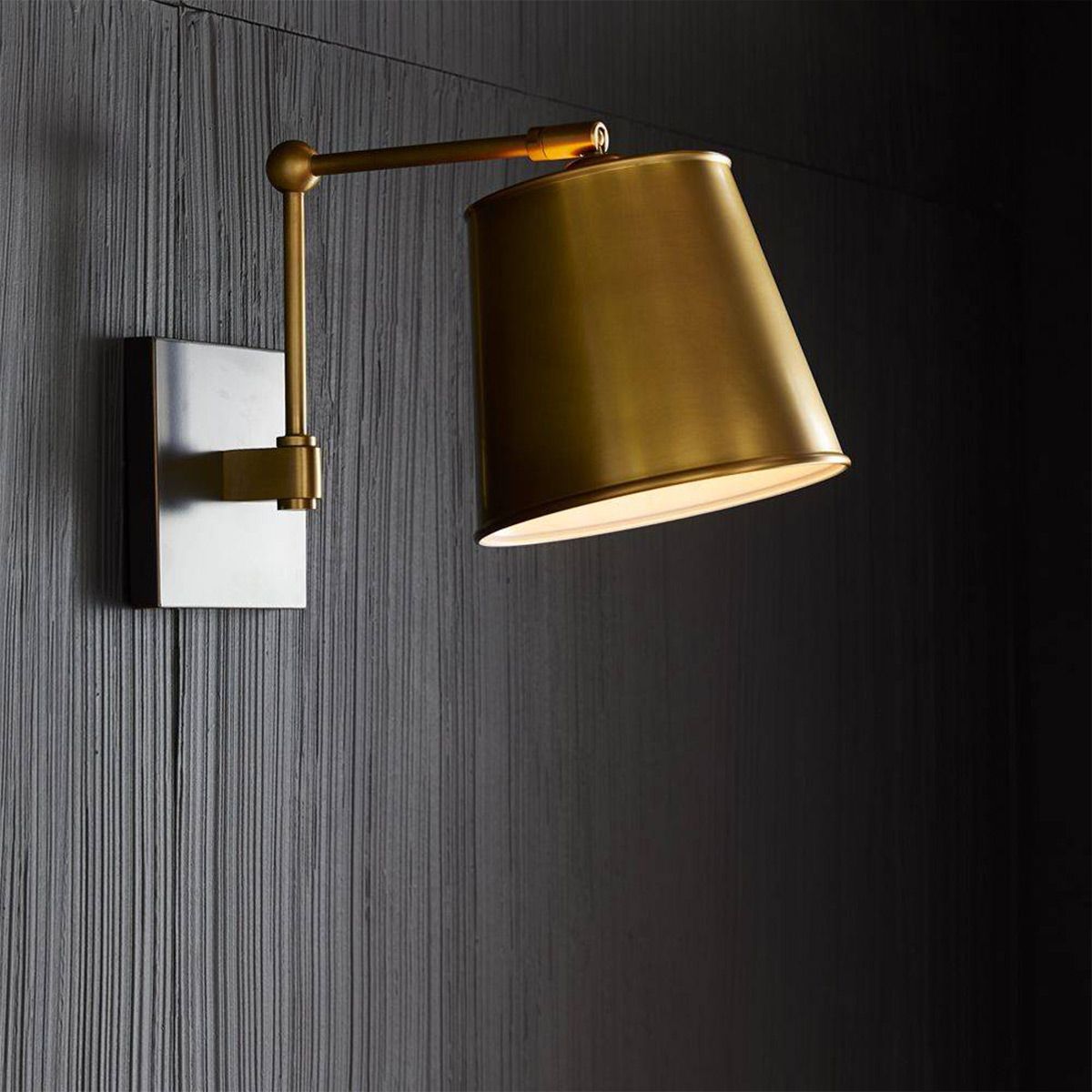 Arteriors Watson Wandleuchte 1-flammig in Antikmessing und Bronze