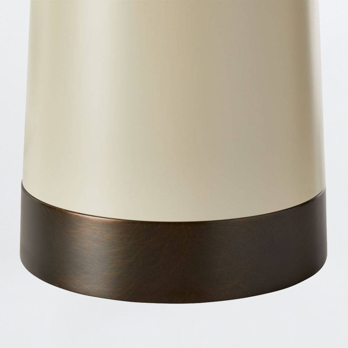 Arteriors Williams Tischleuchte 2-flammig in englische Bronze und Taupe
