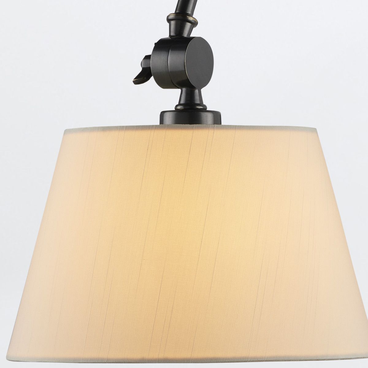 Currey & Company – Ashby Wandleuchte 1-flammig Bronze