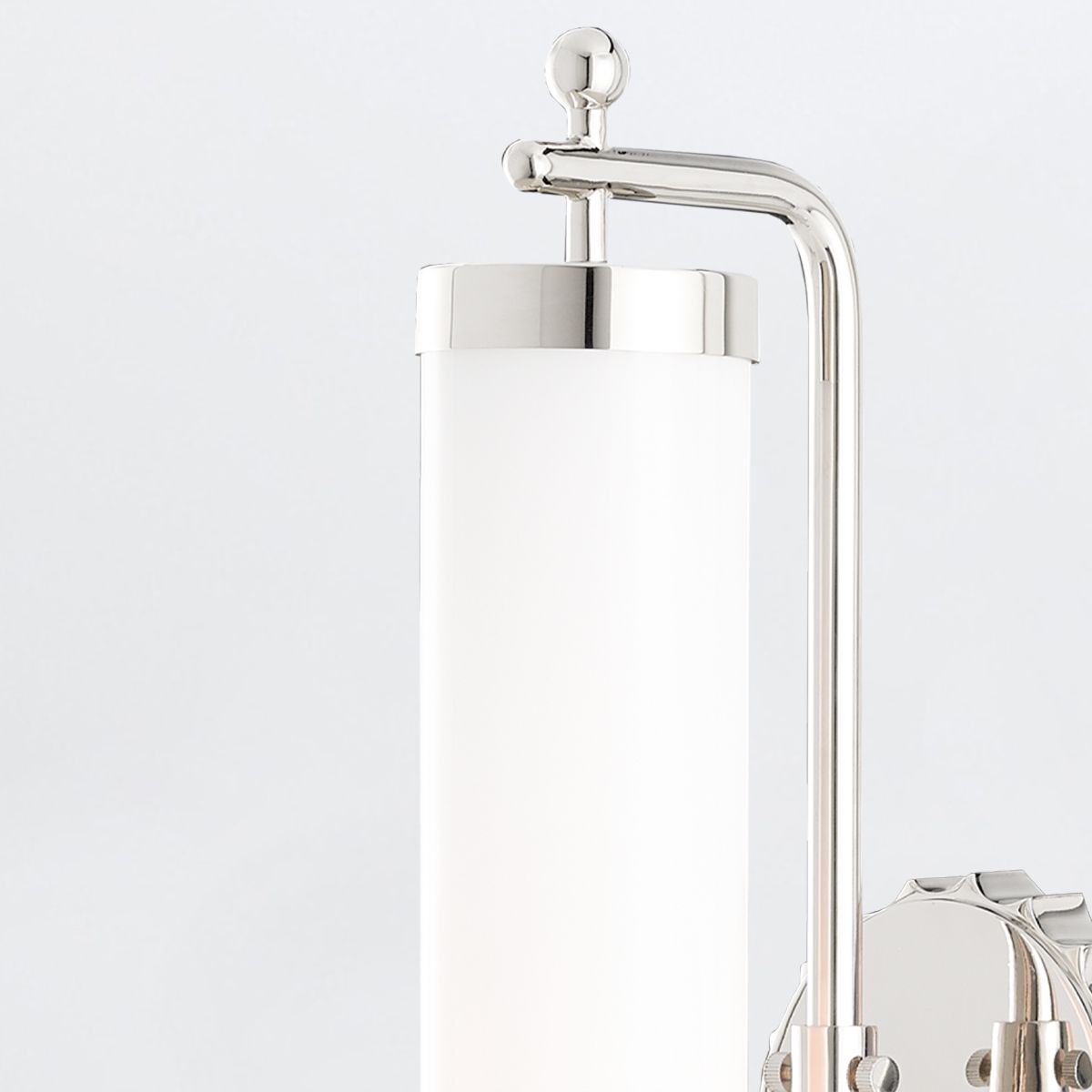 Currey & Company – Latimer Wandleuchte 1-flammig Weiß/Silber