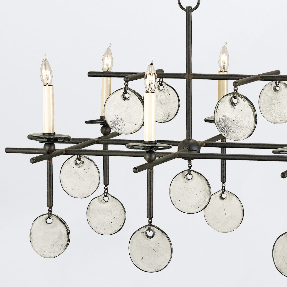 Currey & Company – Sethos Kronleuchter 8-flammig Old Iron