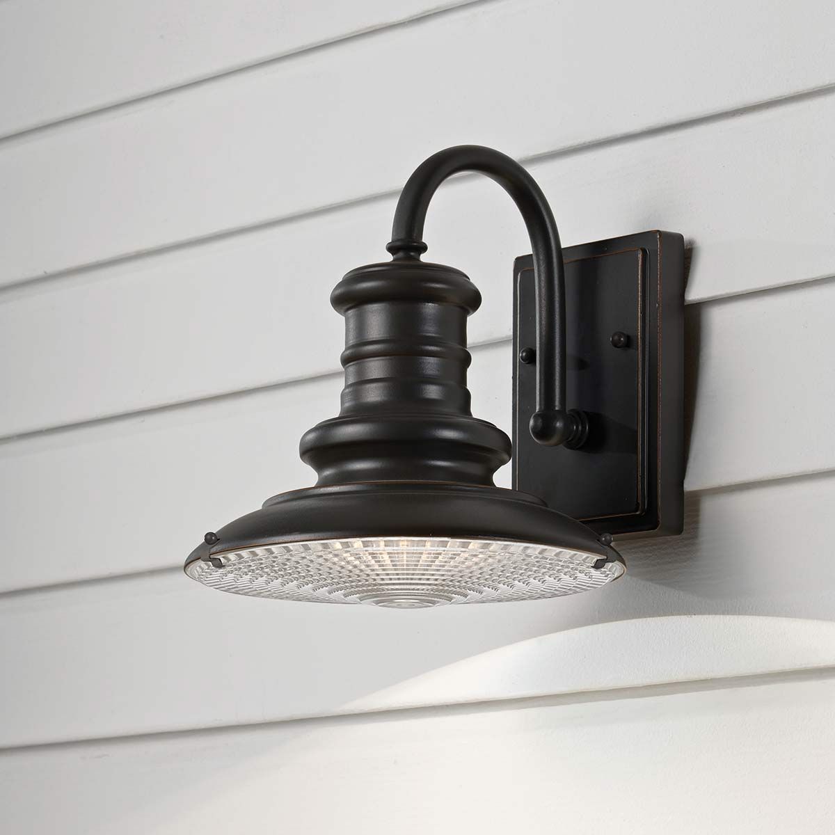 Redding Station Kleine Wandlaterne mit 1 Licht, Restaurierungsbronze - Elsteadlighting - FE - REDDING2 - S - RB