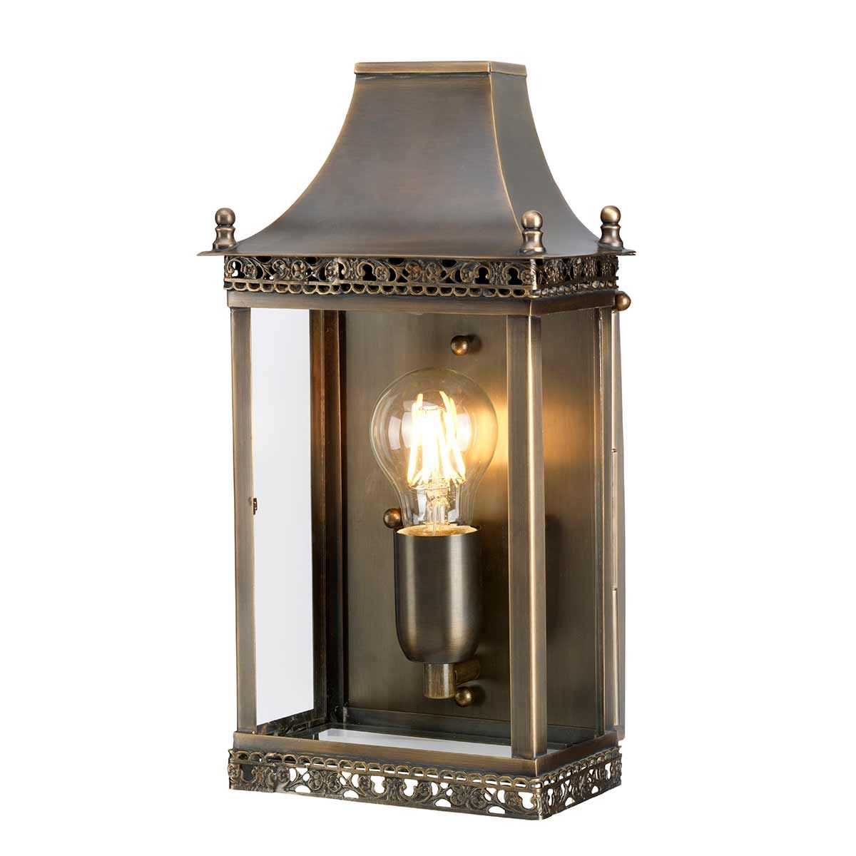 Regents Park 1 - flammige Wandlaterne – Messing – Gealtertes Messing - Elsteadlighting - REGENTS - PARK - BR